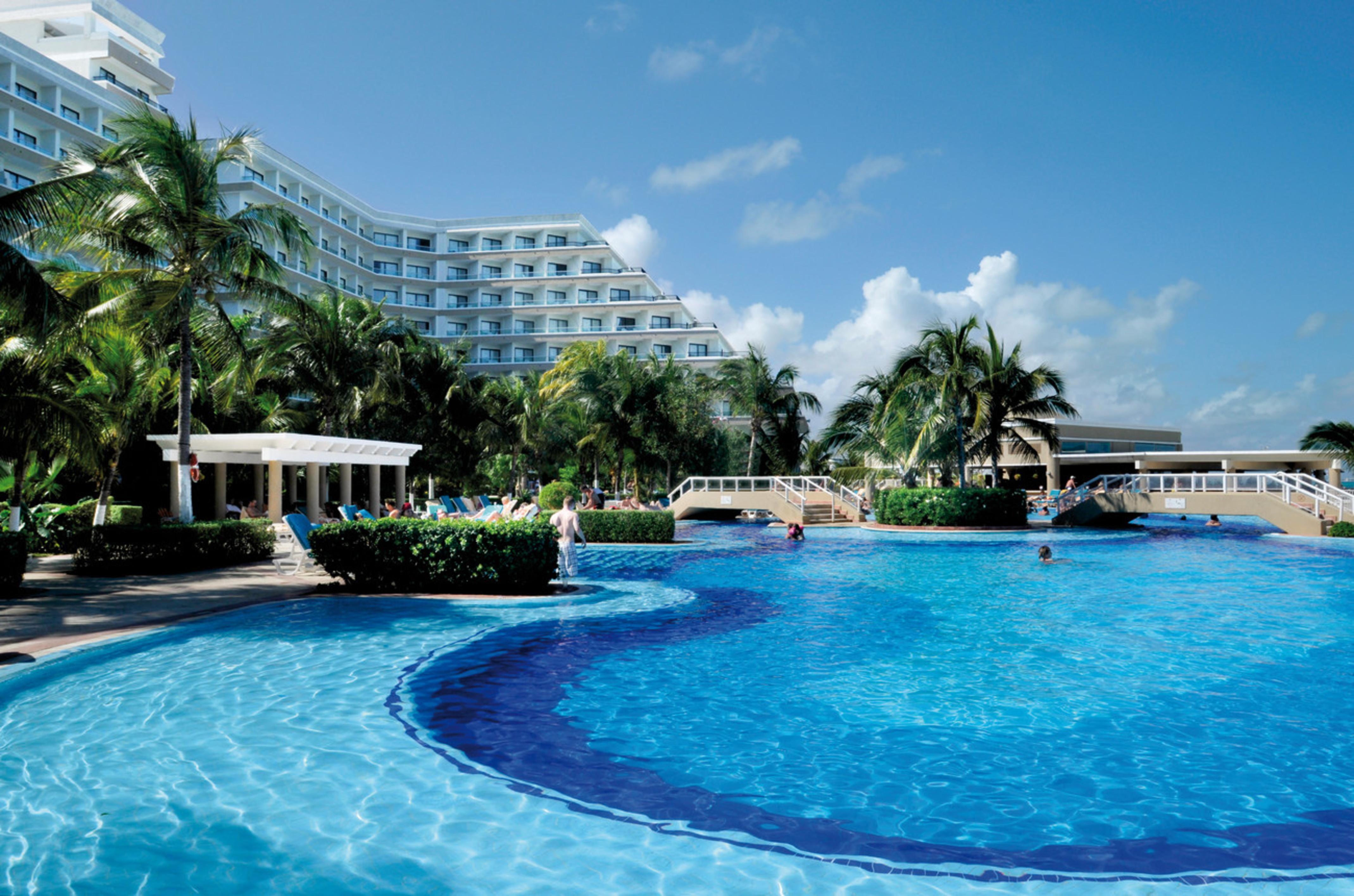 Riu Caribe Hotel Cancun Exterior photo