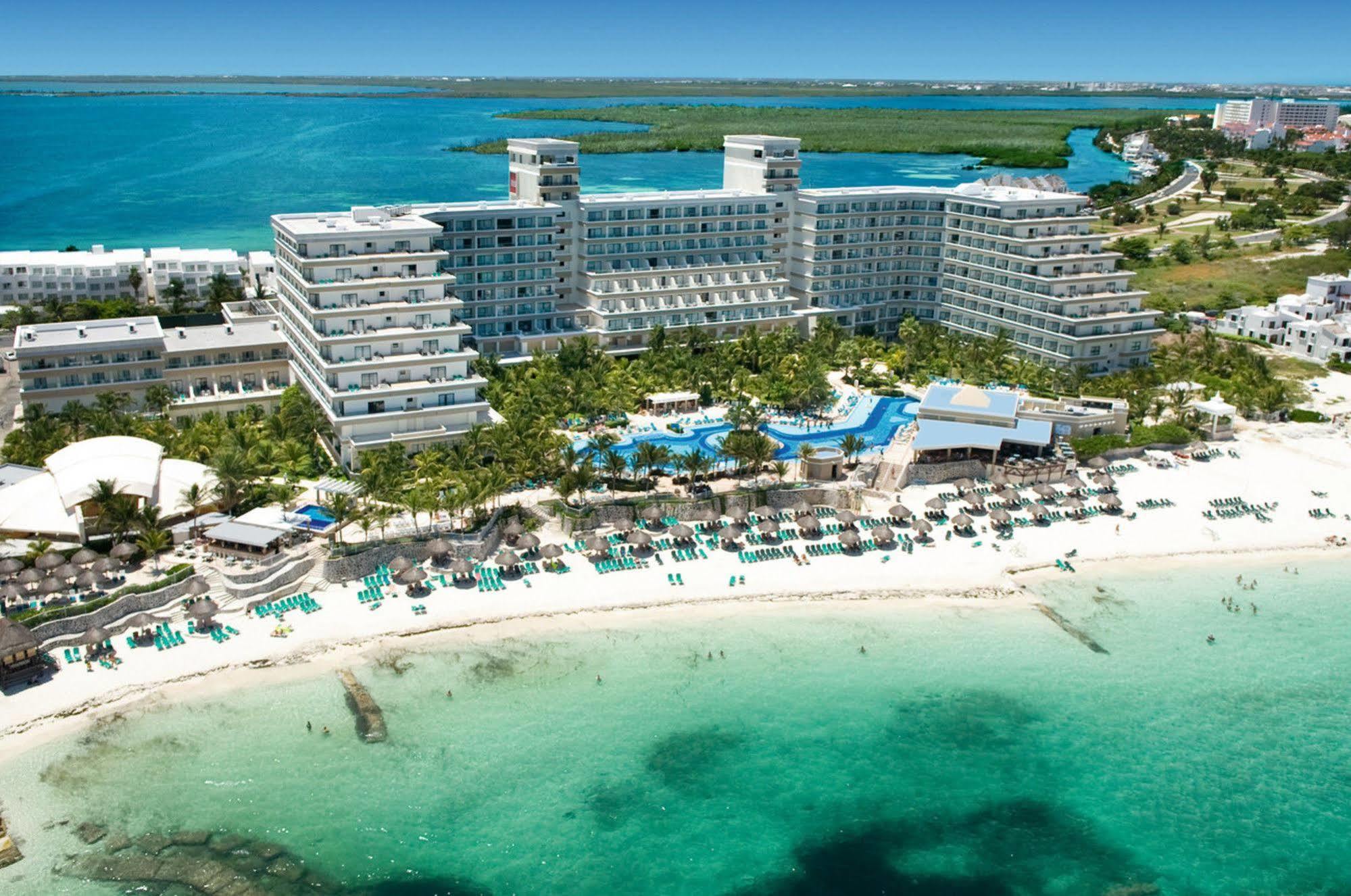 Riu Caribe Hotel Cancun Exterior photo