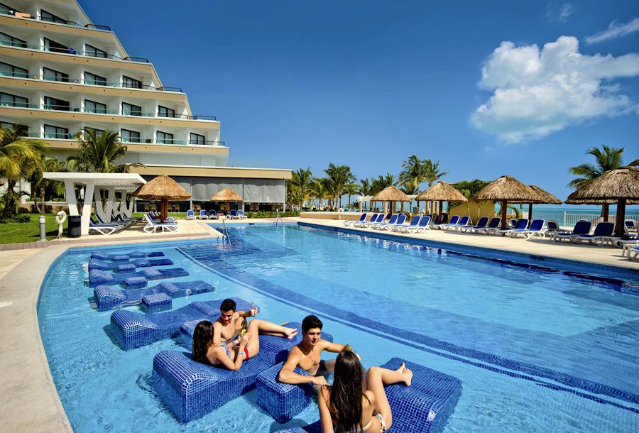 Riu Caribe Hotel Cancun Exterior photo